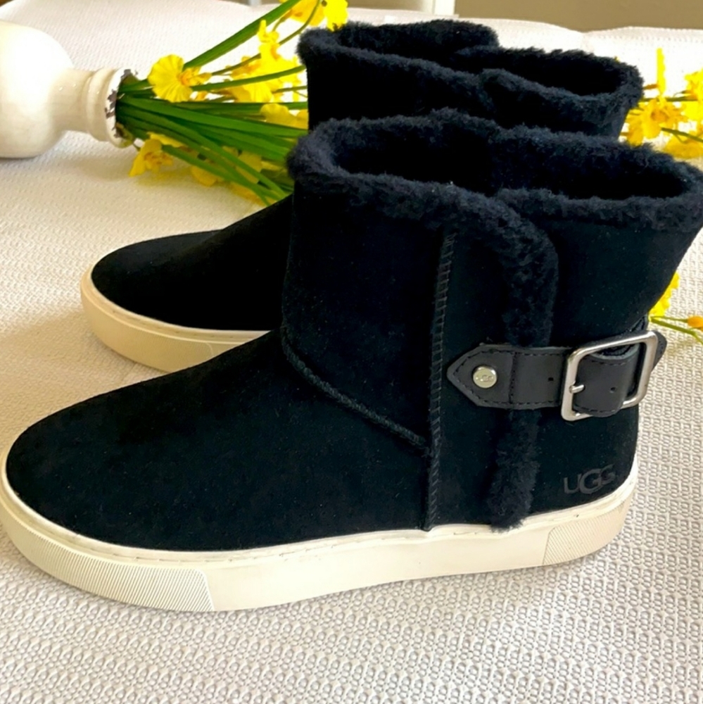 UGG Aika Boots - Picture 2 of 13